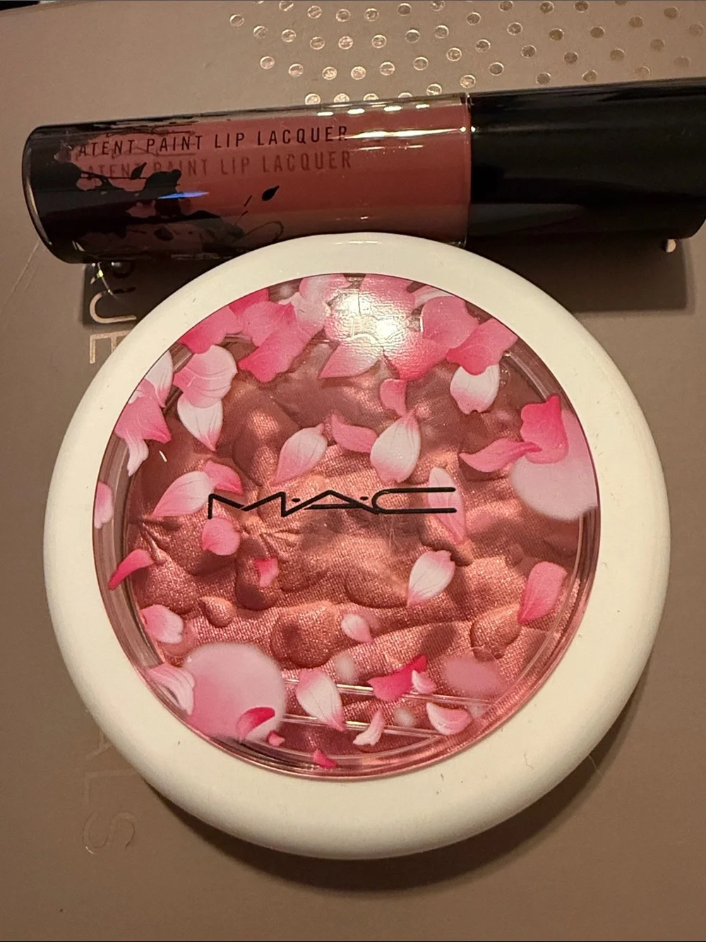 MAC Cosmetics Pink Shimmer Face Powder & Mauve Lip Lacquer Duo